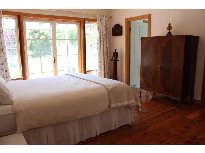 11 Wallaroi Close, Bathurst NSW 2795