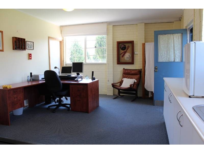 11 Wallaroi Close, Bathurst NSW 2795