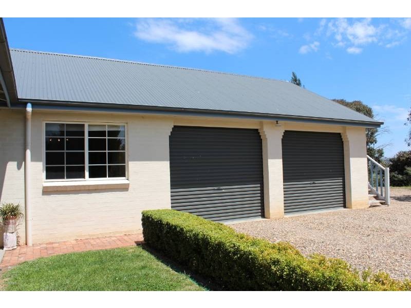 11 Wallaroi Close, Bathurst NSW 2795