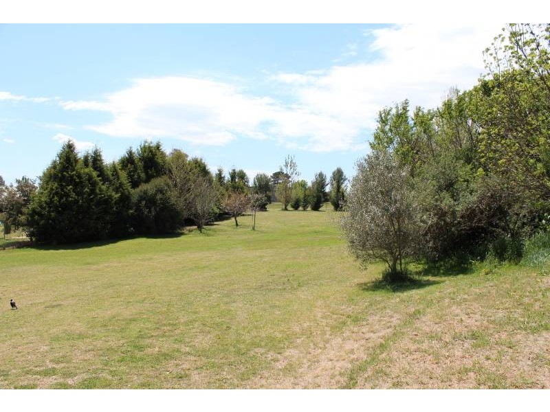 11 Wallaroi Close, Bathurst NSW 2795