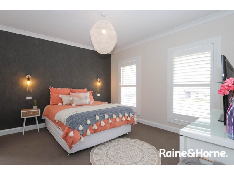 8 Ignatius Place, Kelso NSW 2795