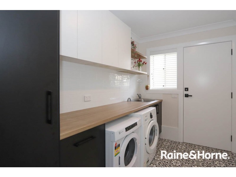 8 Ignatius Place, Kelso NSW 2795
