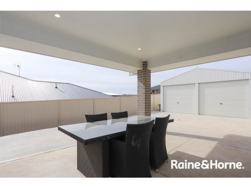 8 Ignatius Place, Kelso NSW 2795