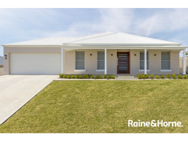 8 Ignatius Place, Kelso NSW 2795