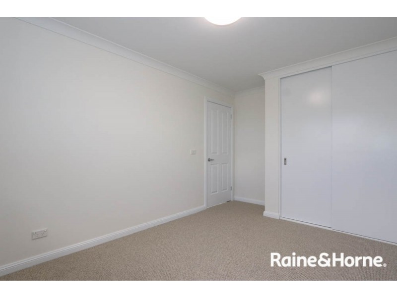 18 Brennan Drive, Kelso NSW 2795