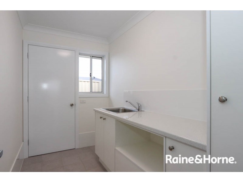 18 Brennan Drive, Kelso NSW 2795