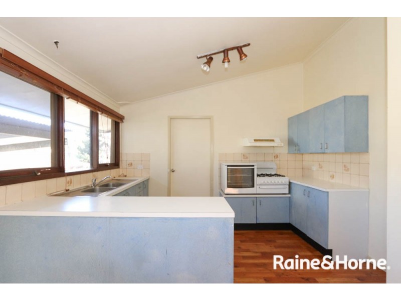 3 De Clouett Place, Windradyne NSW 2795