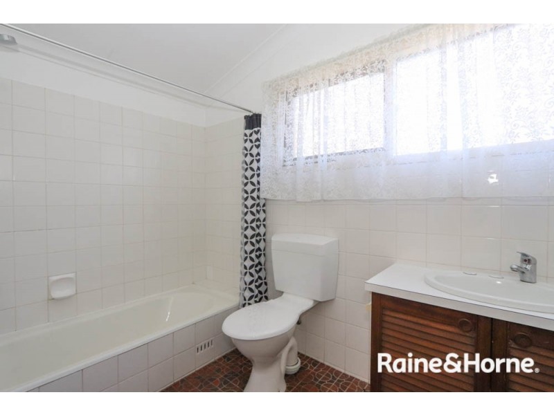 3 De Clouett Place, Windradyne NSW 2795