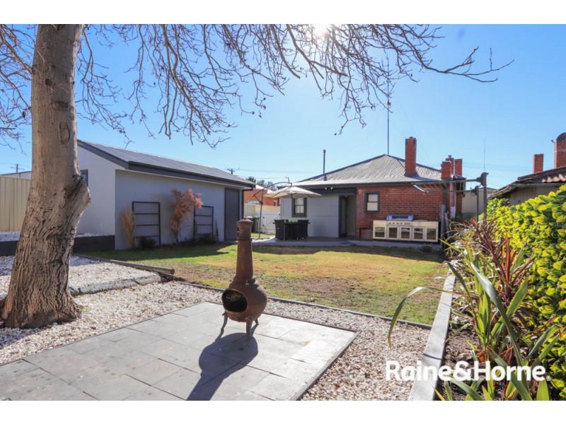 16 Oakes Street, Bathurst NSW 2795