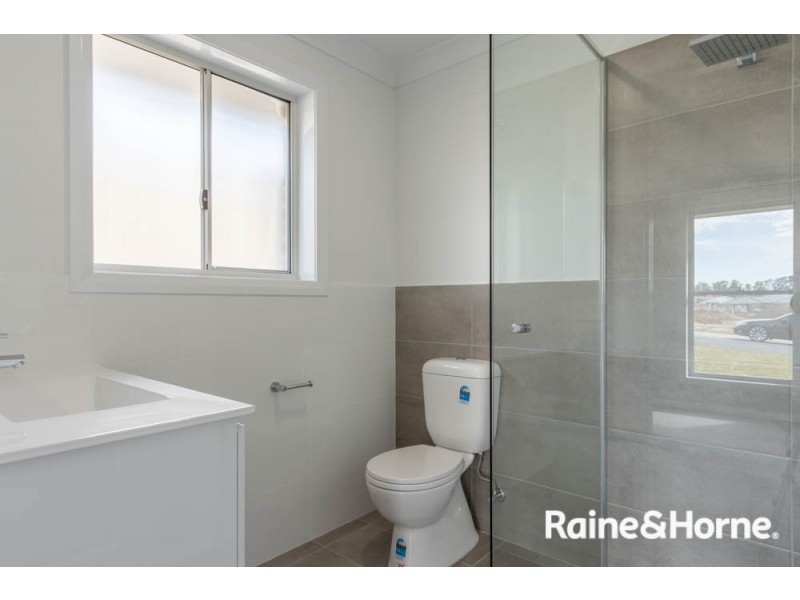 18 Burlington Rise, Kelso NSW 2795