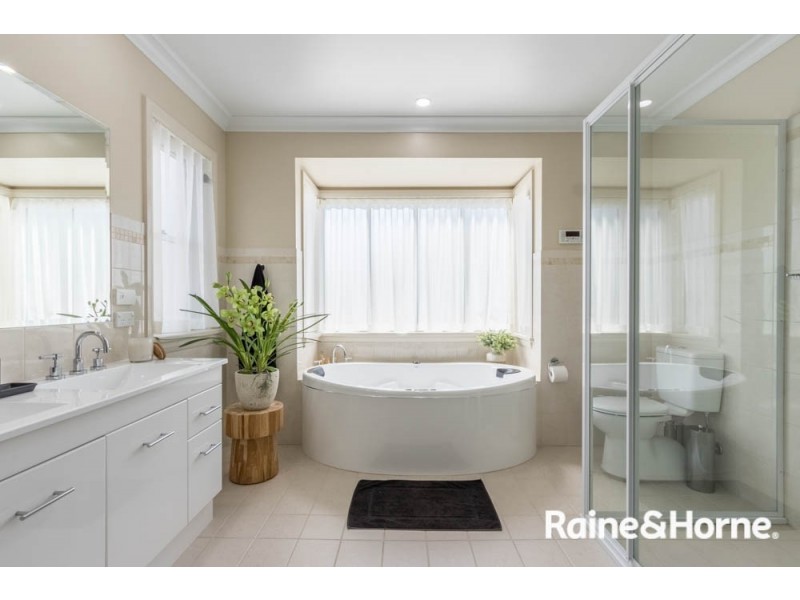 86 Blue Ridge Drive, White Rock NSW 2795