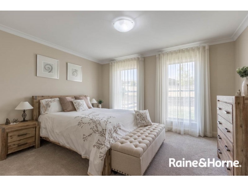 86 Blue Ridge Drive, White Rock NSW 2795