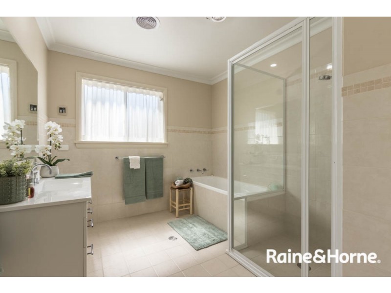 86 Blue Ridge Drive, White Rock NSW 2795