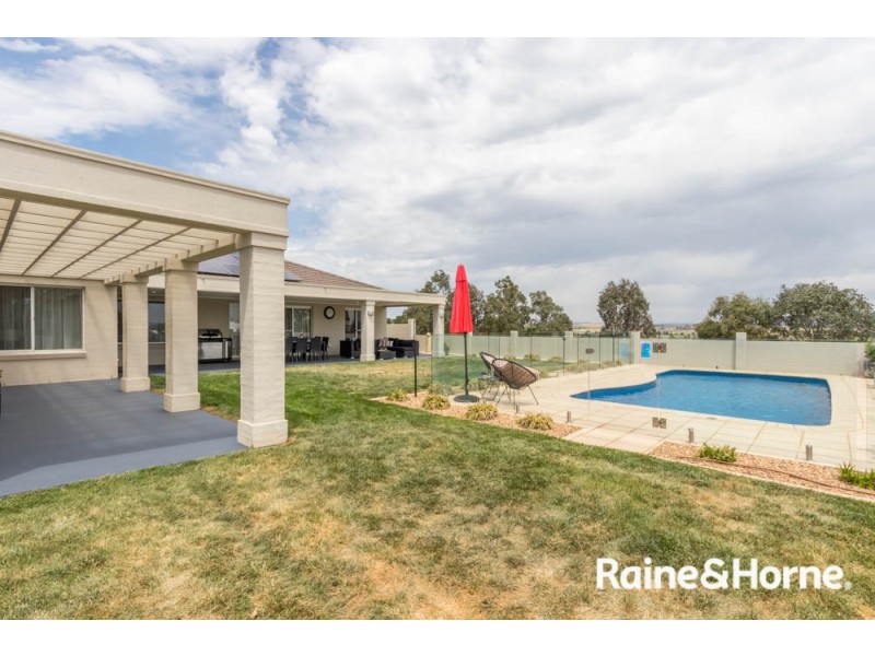 86 Blue Ridge Drive, White Rock NSW 2795