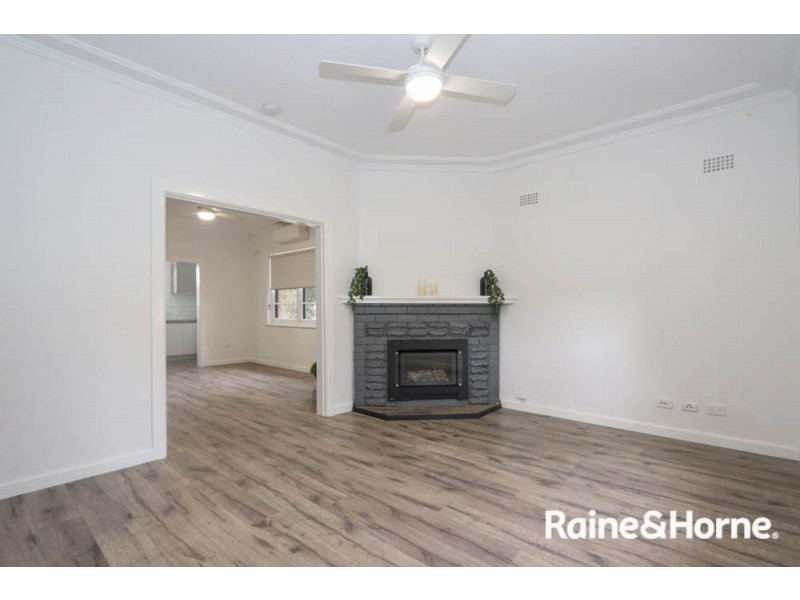 197 Browning Street, Bathurst NSW 2795