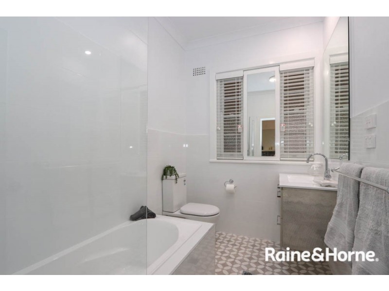 197 Browning Street, Bathurst NSW 2795