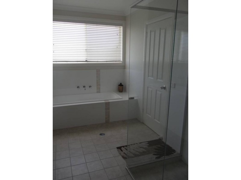 22 Darwin Drive, Bathurst NSW 2795