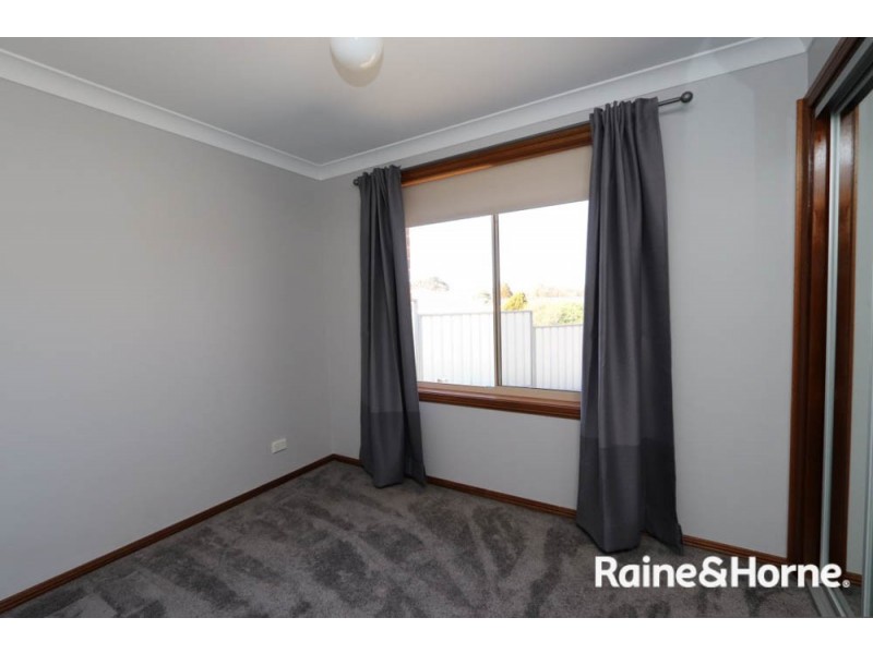8 Burgess Place, Windradyne NSW 2795