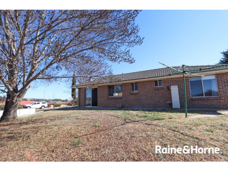 8 Burgess Place, Windradyne NSW 2795