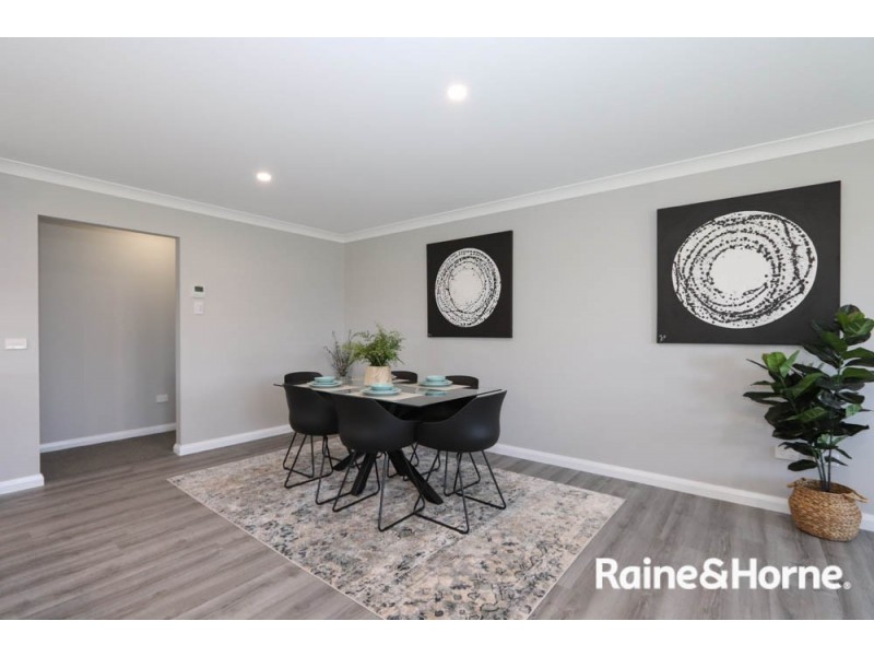 16 Carrol Avenue, Eglinton NSW 2795