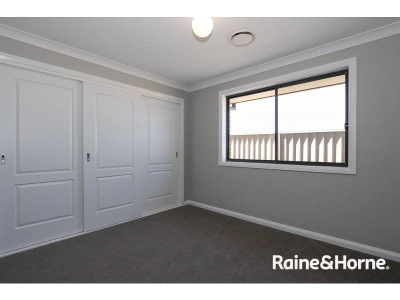 16 Carrol Avenue, Eglinton NSW 2795