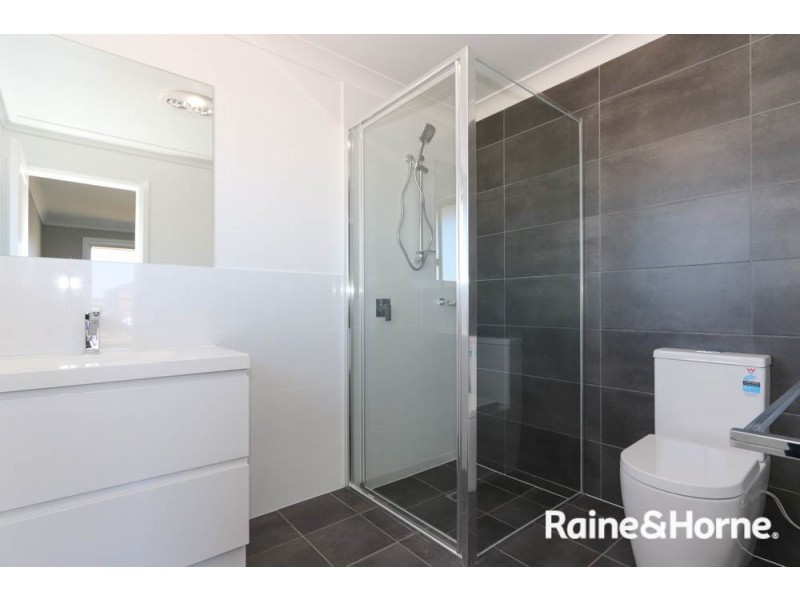 11 Newlands Crescent, Kelso NSW 2795