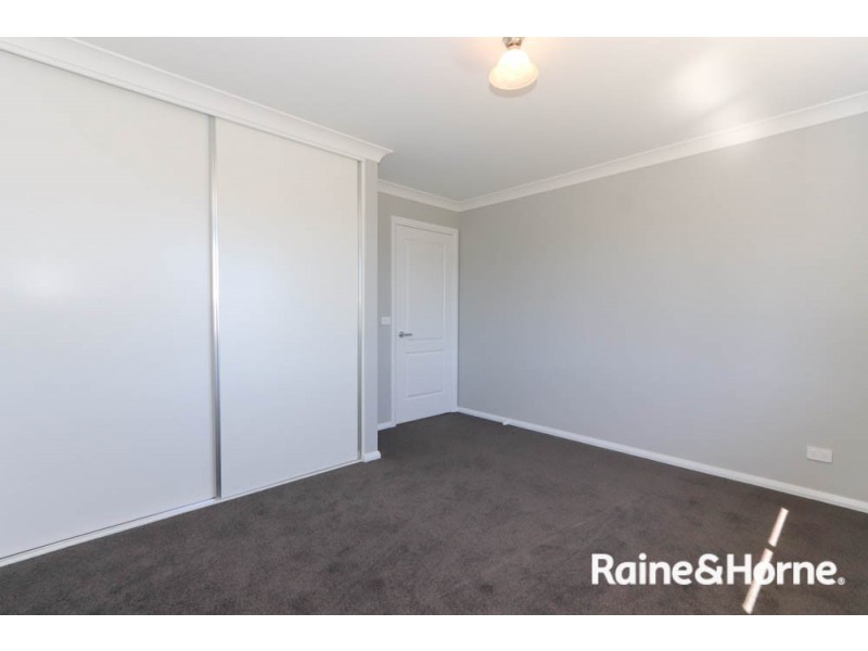 11 Newlands Crescent, Kelso NSW 2795