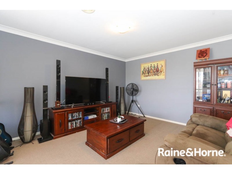 34 Hassall Grove, Kelso NSW 2795