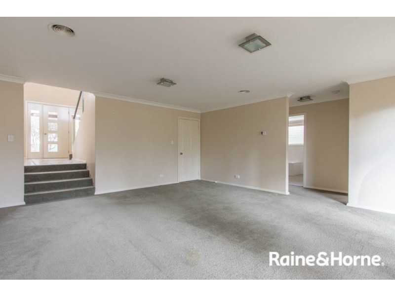 9 Napier Street, Windradyne NSW 2795