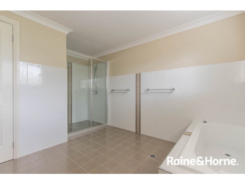 9 Napier Street, Windradyne NSW 2795
