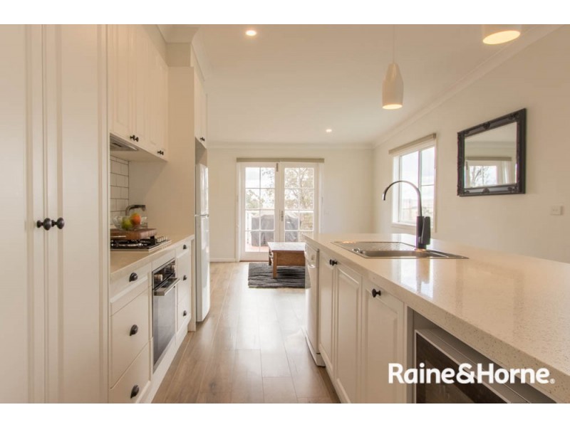 15 Rosehill Street, West Bathurst NSW 2795