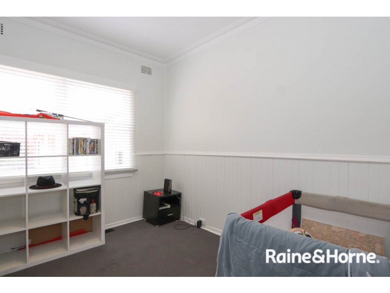 15 Rosehill Street, West Bathurst NSW 2795