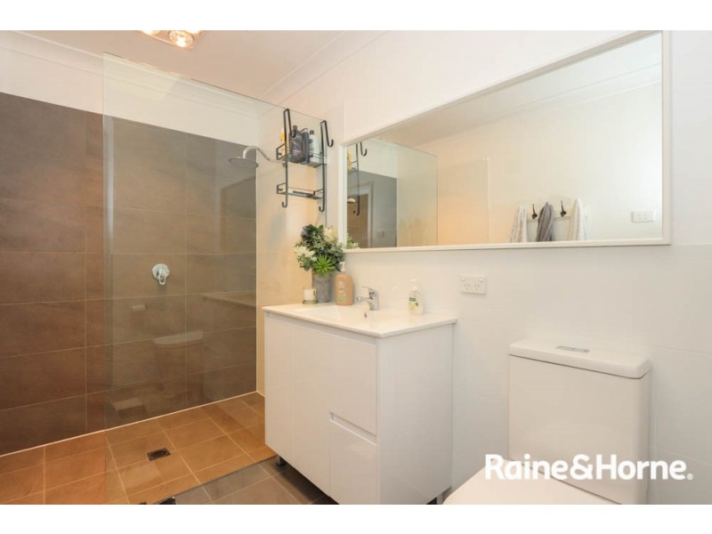 15 Rosehill Street, West Bathurst NSW 2795