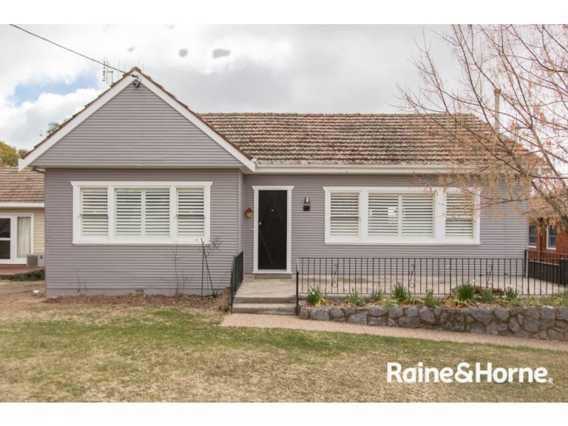 15 Rosehill Street, West Bathurst NSW 2795