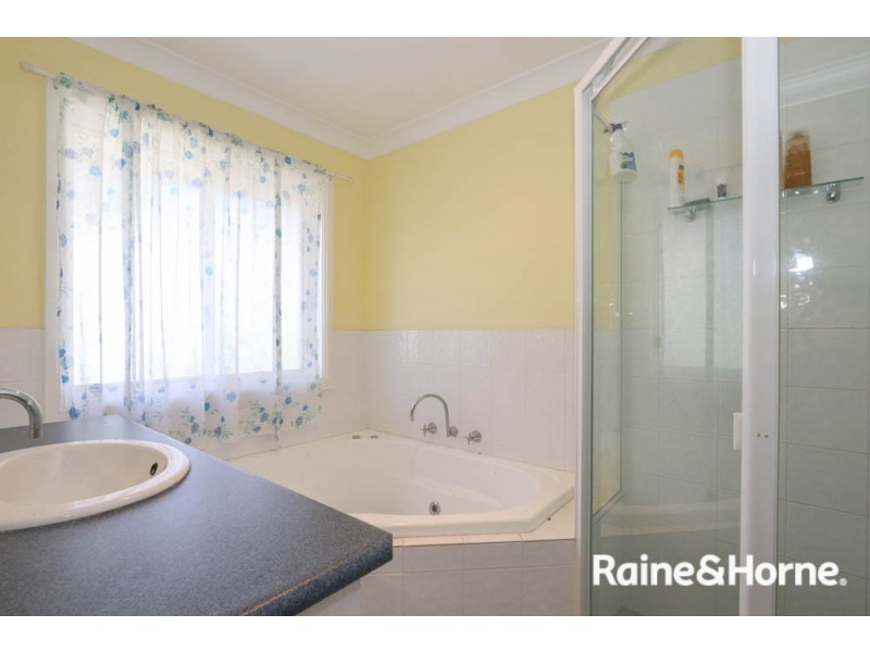 44 Lyal Street, Gormans Hill NSW 2795