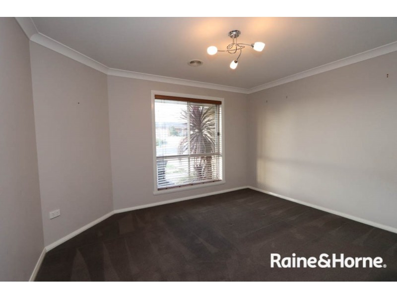 1 Edye Cl, Kelso NSW 2795