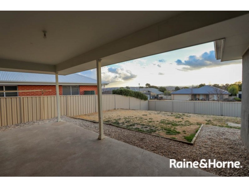 1 Edye Cl, Kelso NSW 2795