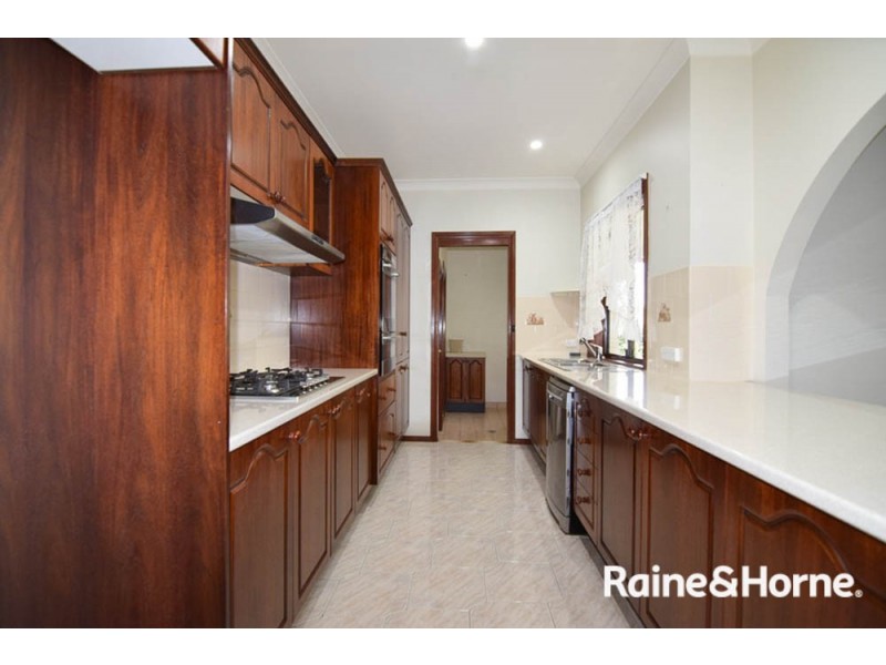 24 Opperman Way, Windradyne NSW 2795