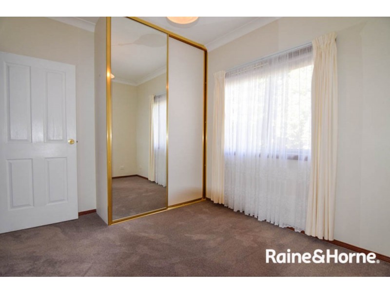 24 Opperman Way, Windradyne NSW 2795