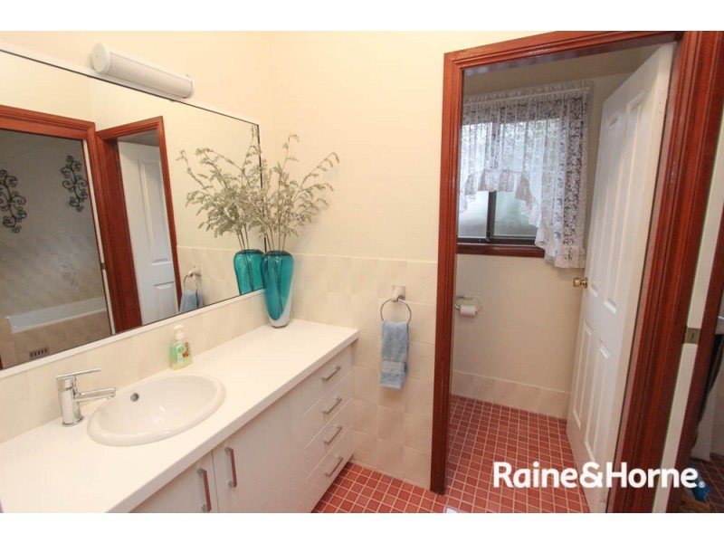 24 Opperman Way, Windradyne NSW 2795