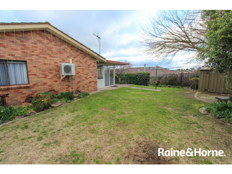 24 Opperman Way, Windradyne NSW 2795
