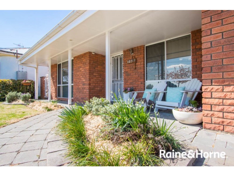 127 Gilmour Street, Kelso NSW 2795