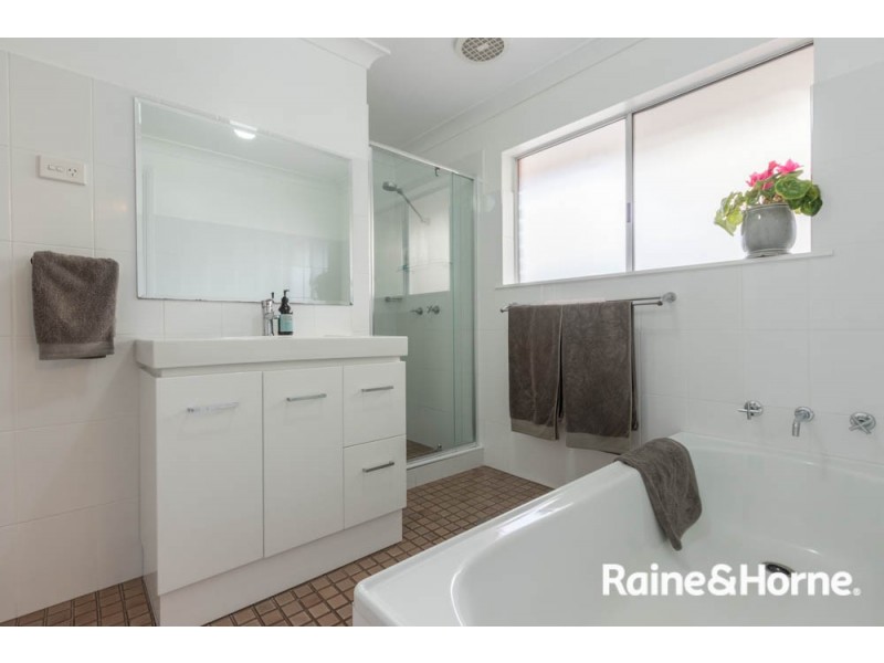 127 Gilmour Street, Kelso NSW 2795