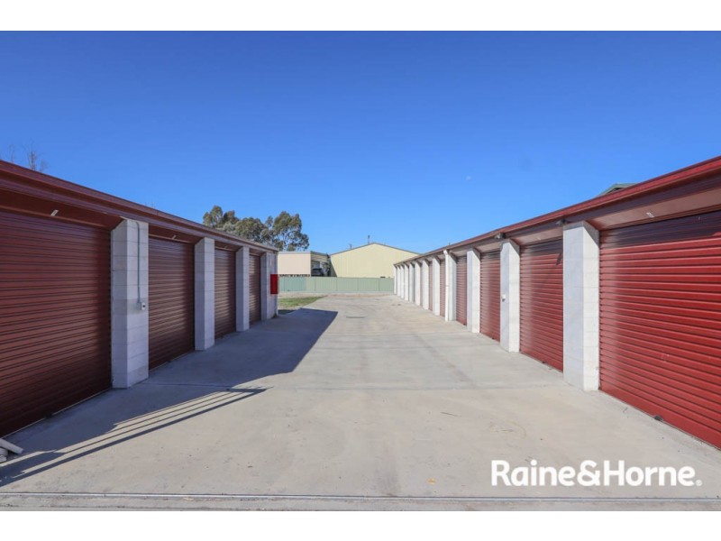 36 VALE ROAD, Bathurst NSW 2795