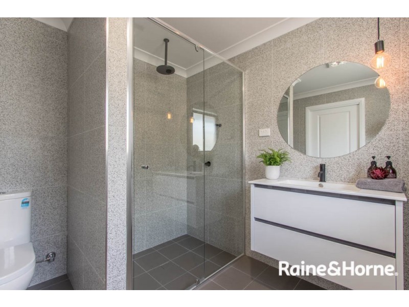 15 Newlands Crescent, Kelso NSW 2795