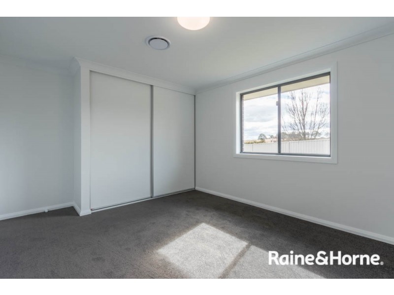 15 Newlands Crescent, Kelso NSW 2795
