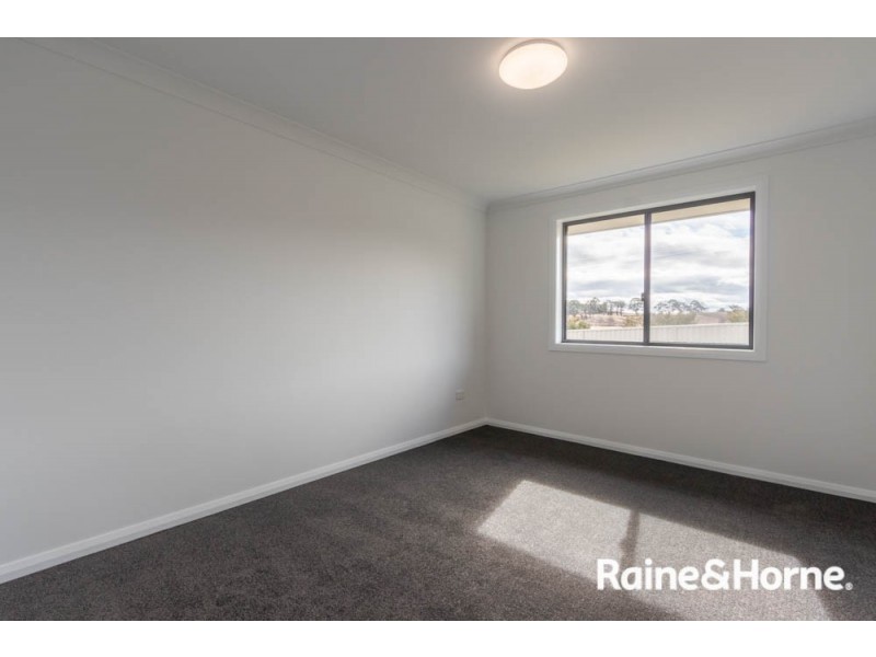 15 Newlands Crescent, Kelso NSW 2795