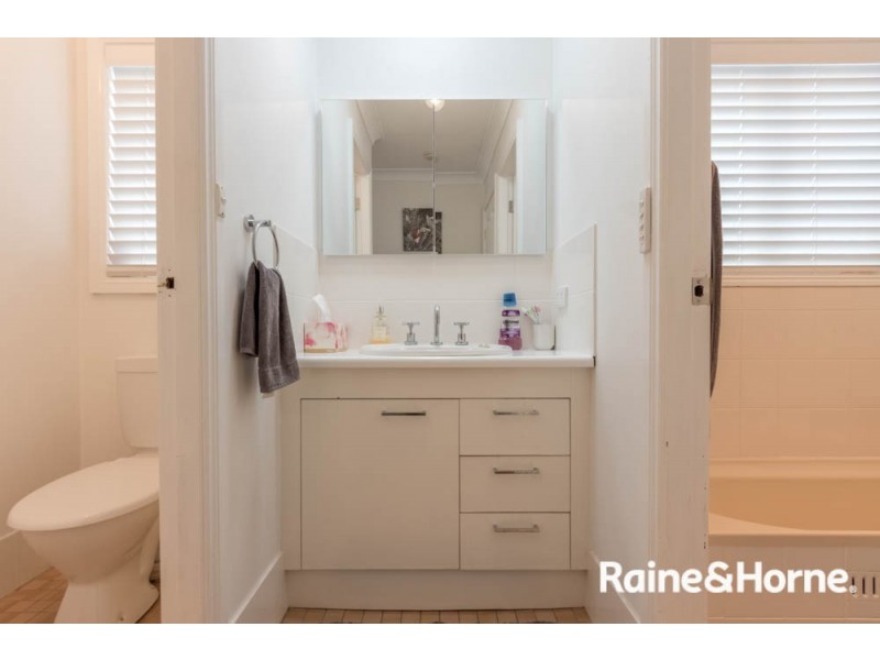 9/150 Keppel Street, Bathurst NSW 2795