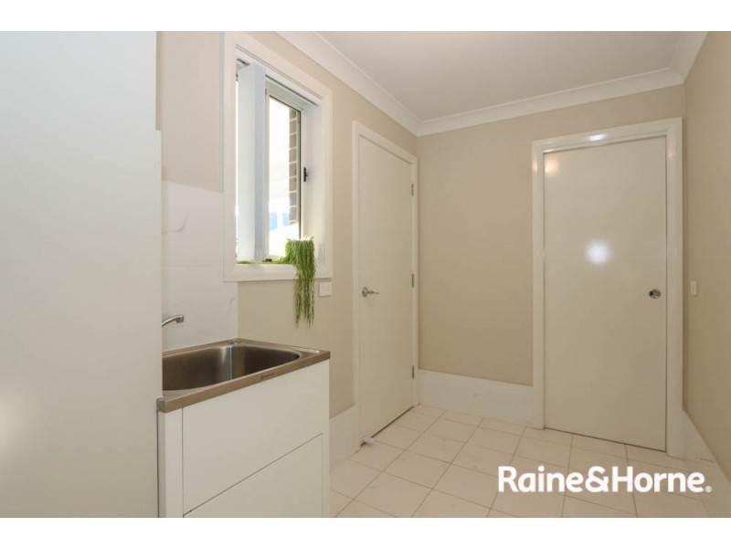4 Maxwell Drive, Eglinton NSW 2795