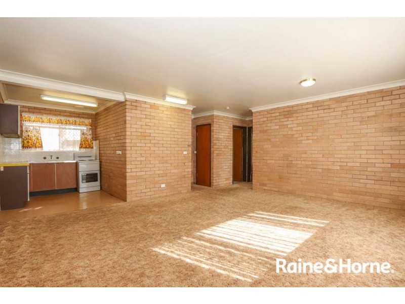 4/2 William Street, Bathurst NSW 2795